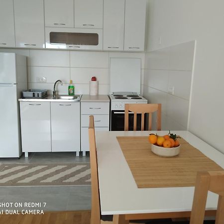 Renta Apartman بودغوريتْسا المظهر الخارجي الصورة