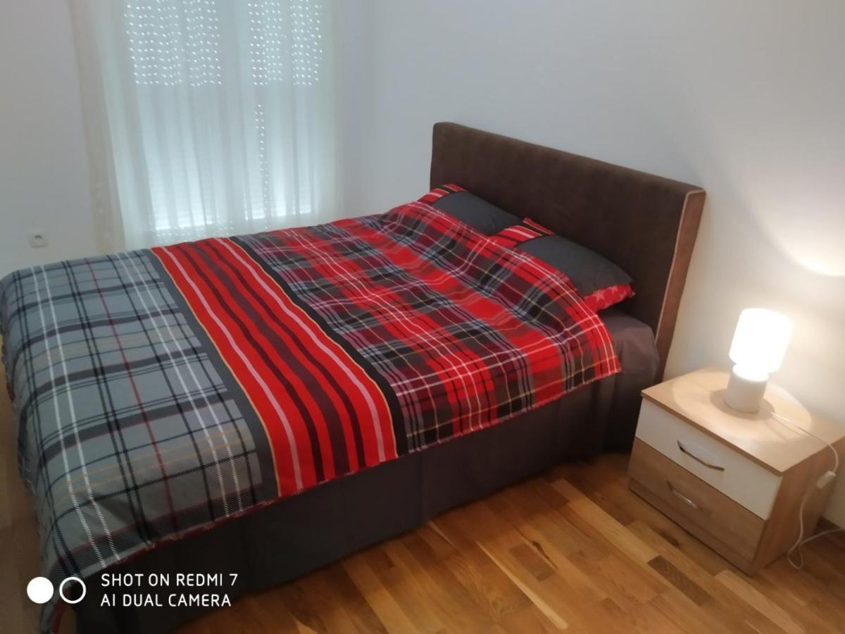 Renta Apartman بودغوريتْسا المظهر الخارجي الصورة